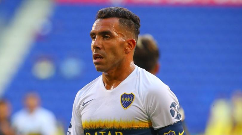 Berbatov urges Man Utd to complete loan signing of Tevez