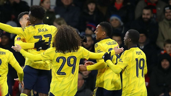 Saka, Nketiah fire Arsenal into FA Cup fifth round