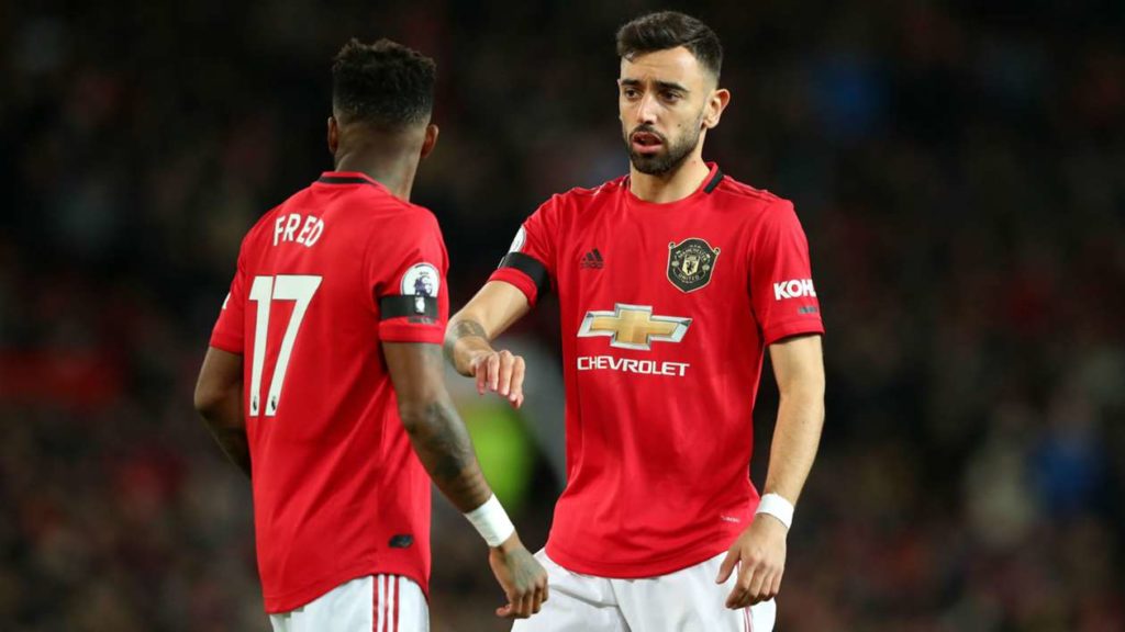 Fernandes’ Man United debut ends in dour draw