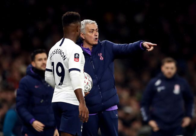 Tottenham reinforce social distancing rules after players spotted training