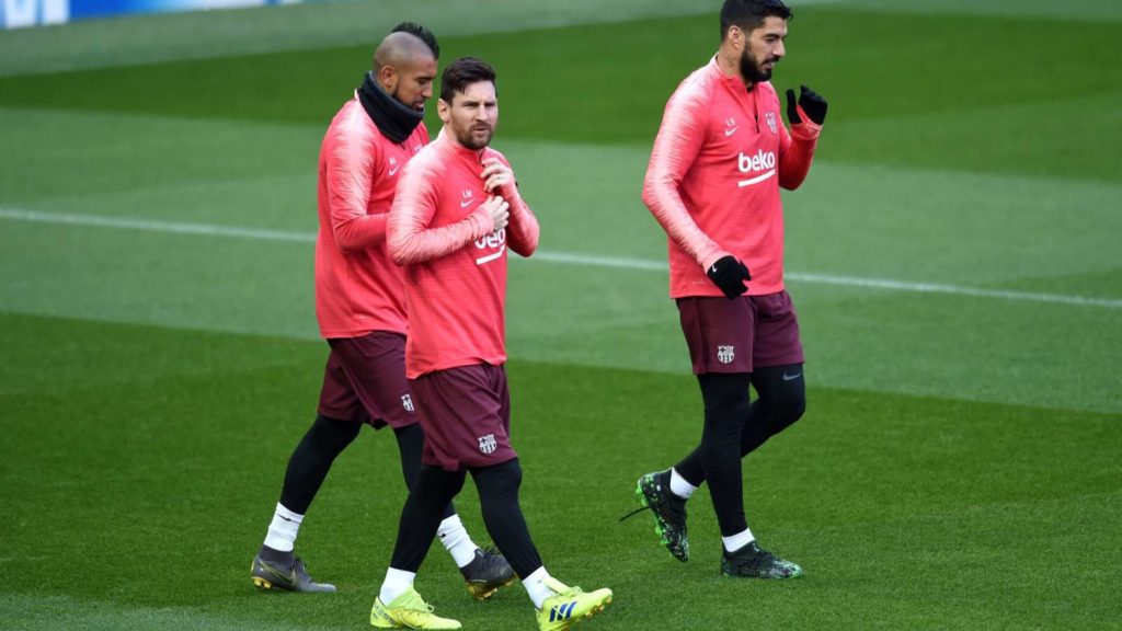 Lionel Messi and Barcelona return to La Liga training