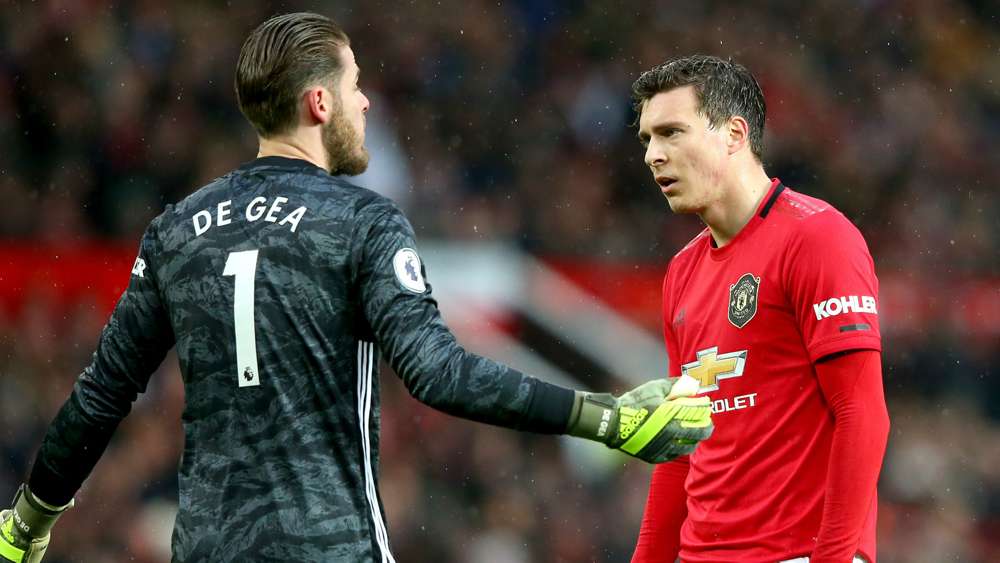 Man Utd must be ruthless with Lindelof, De Gea – Neville