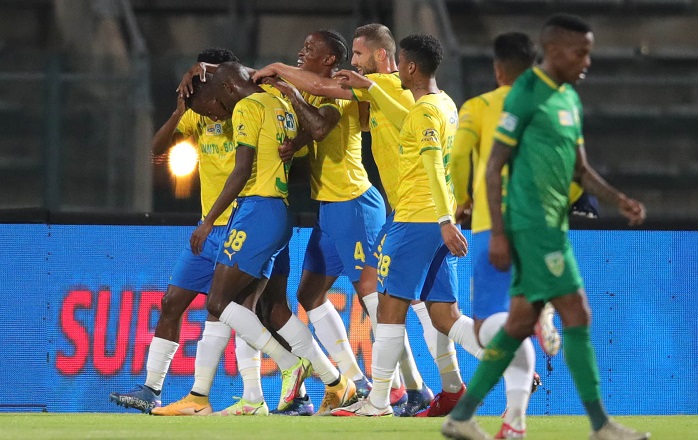 Divine Lunga of Mamelodi Sundowns celebrates goal with teammates during the 2021 MTN8 semifinal 2nd leg match between Mamelodi Sundowns and Golden Arrows at Lucas Moripe Stadium, Pretoria, on 28 September 2021 ©Samuel Shivambu/BackpagePix