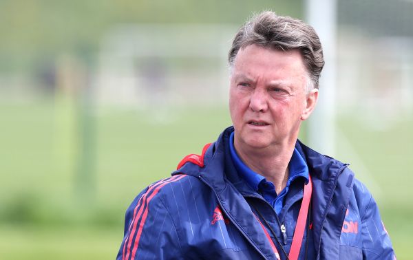 Louis Van Gaal and Roberto Mancini urge youngsters to get fit