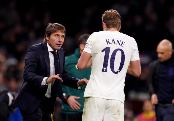 Kane can take a place among best strikers in history – Conte