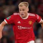 Van de Beek looks set to leave in January - Romano