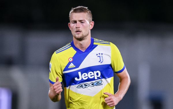 De Ligt targeted by Conte in sensational swoop