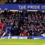 Chelsea fight back to hold Liverpool, Benitez under fire as Everton crash