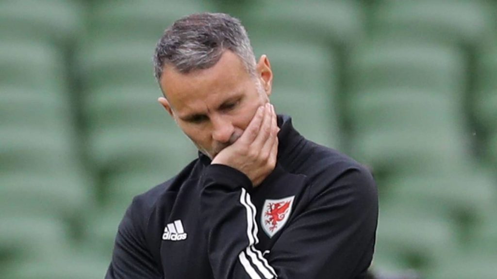 Giggs resigns as Wales manager