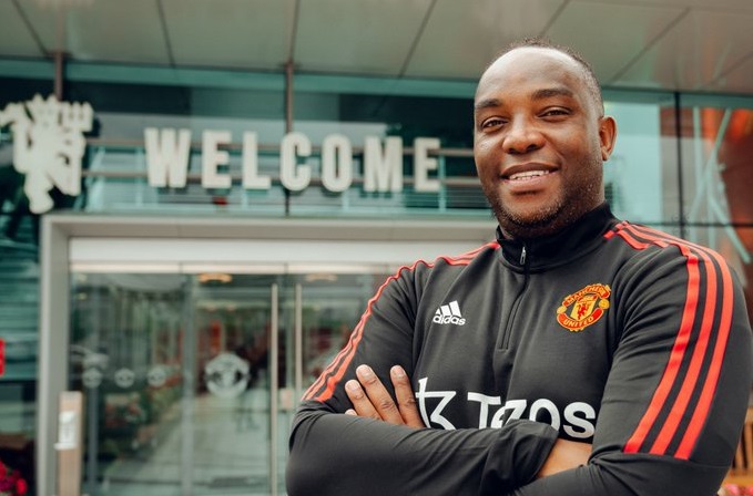 Benni McCarthy Source: Manchester United Twitter