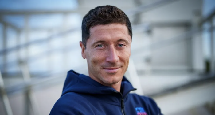 Lewandowski promises to help Barca 'return to the top'