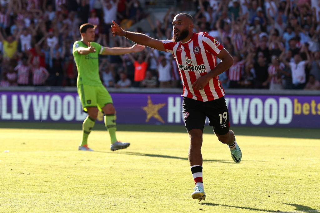 Watch: Brentford embarrass Man Utd