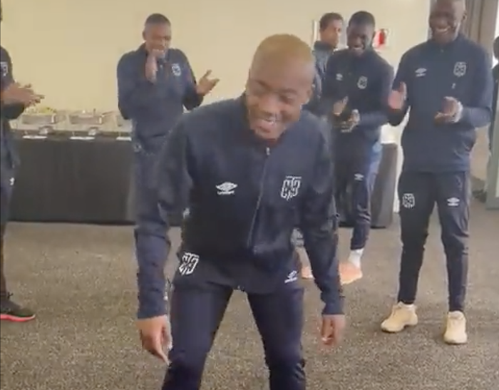 Watch: Mayo shows off his dance moves