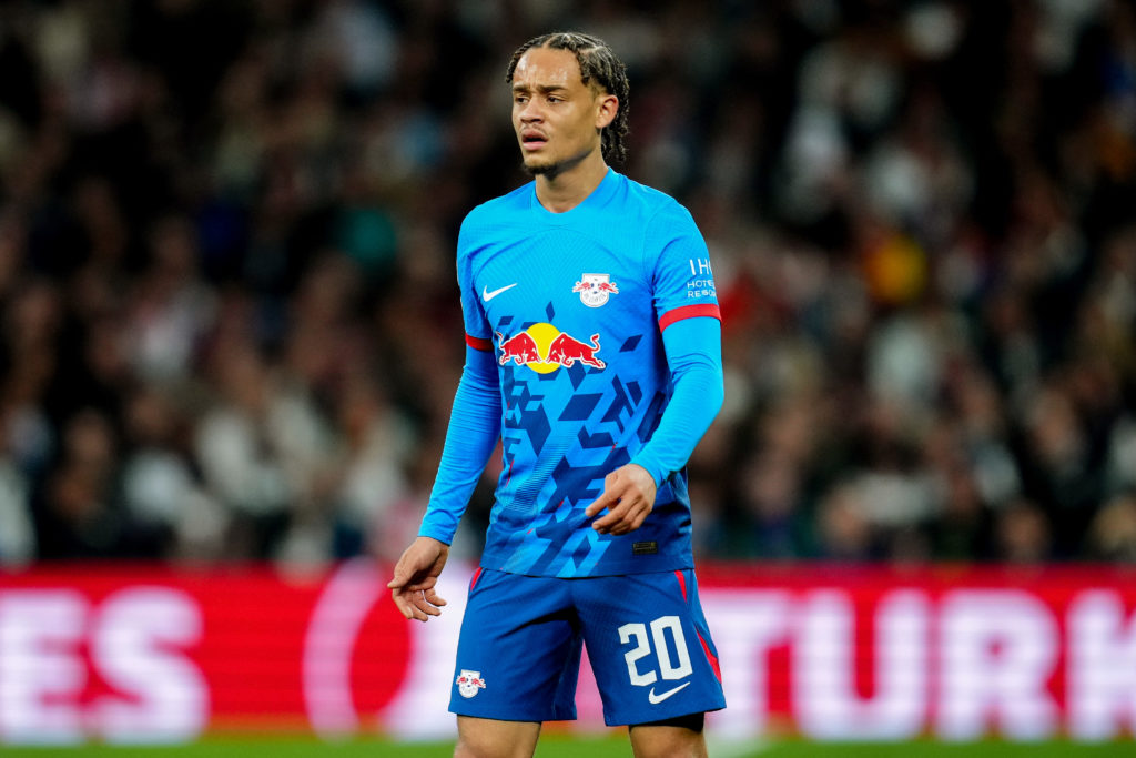 Dutch midfielder Simons extends loan at RB Leipzig