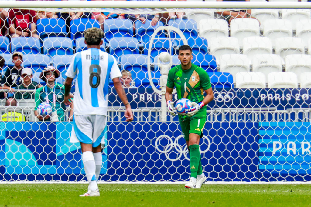 Argentina goalkeeper Rulli joins Marseille